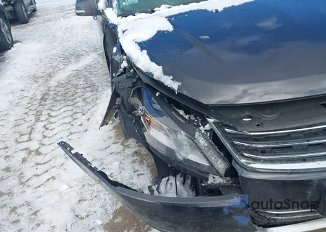 2017 Chevrolet Traverse Premier z USA, uszkodzony, nr VIN 1GNKVJKD2HJ195516